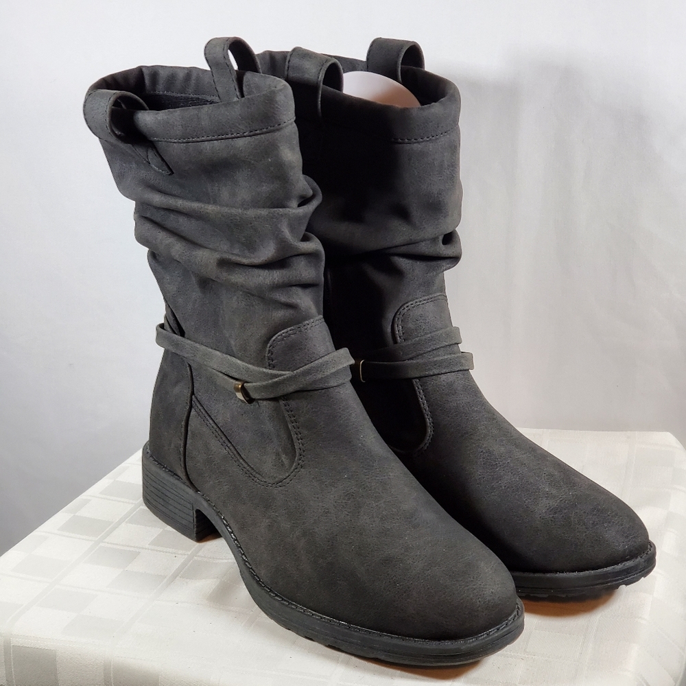 Luk ees Black Boots NWOT'S
